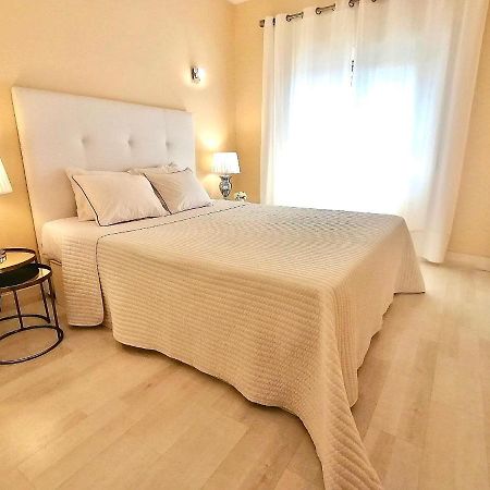 Beachfront Seaview Litoralmar Apt, Fast Wifi, Airco, Pool, Private Parking Portimão Zewnętrze zdjęcie